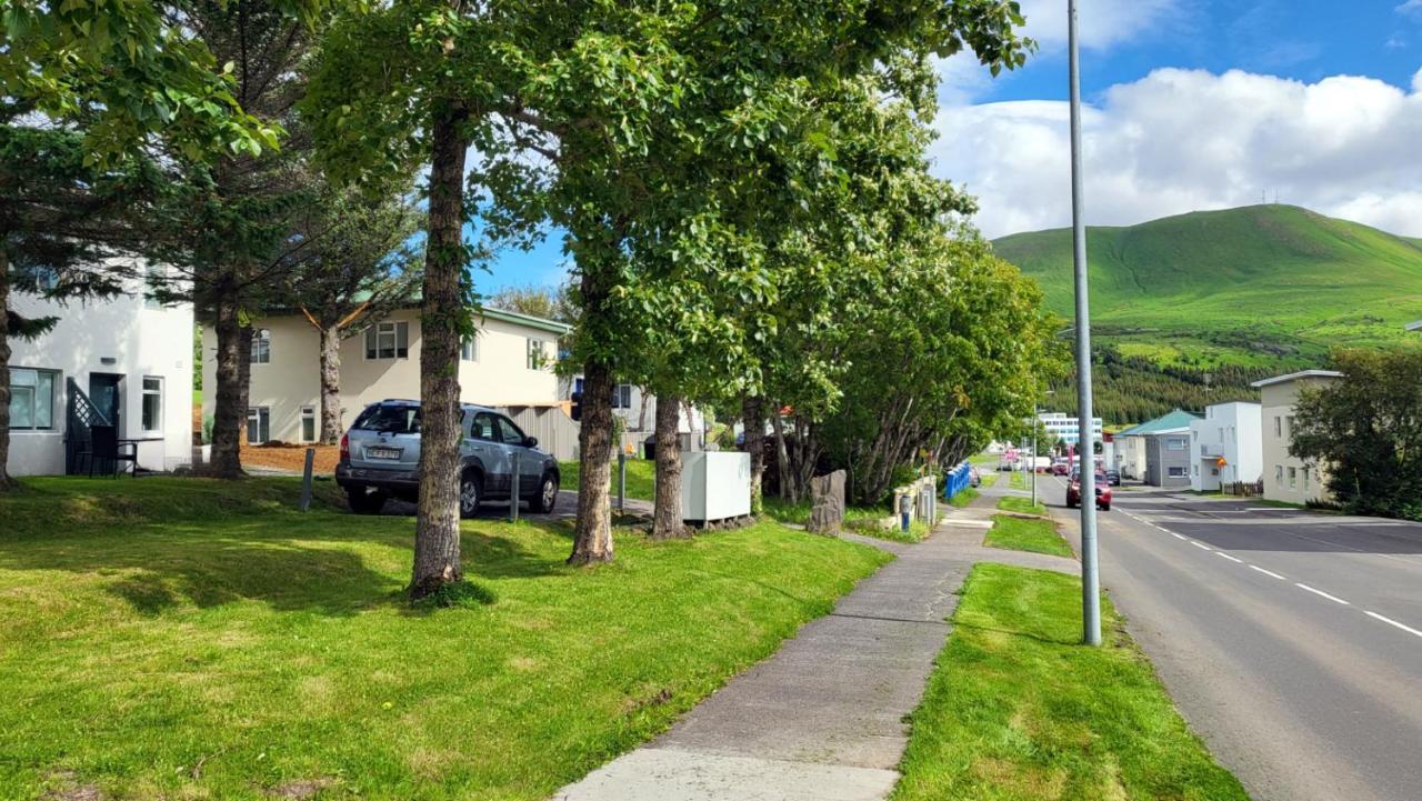 B&B Rooms Husavik 1 Bagian luar foto