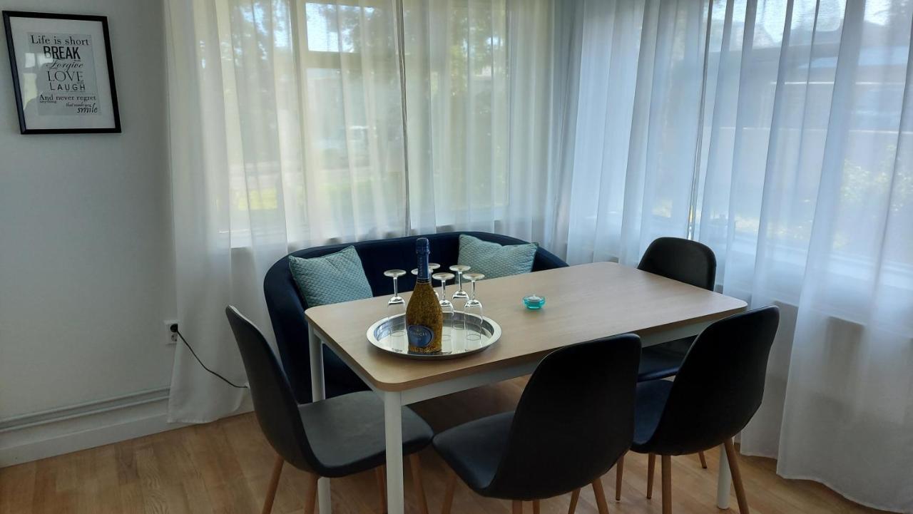 B&B Rooms Husavik 1 Bagian luar foto