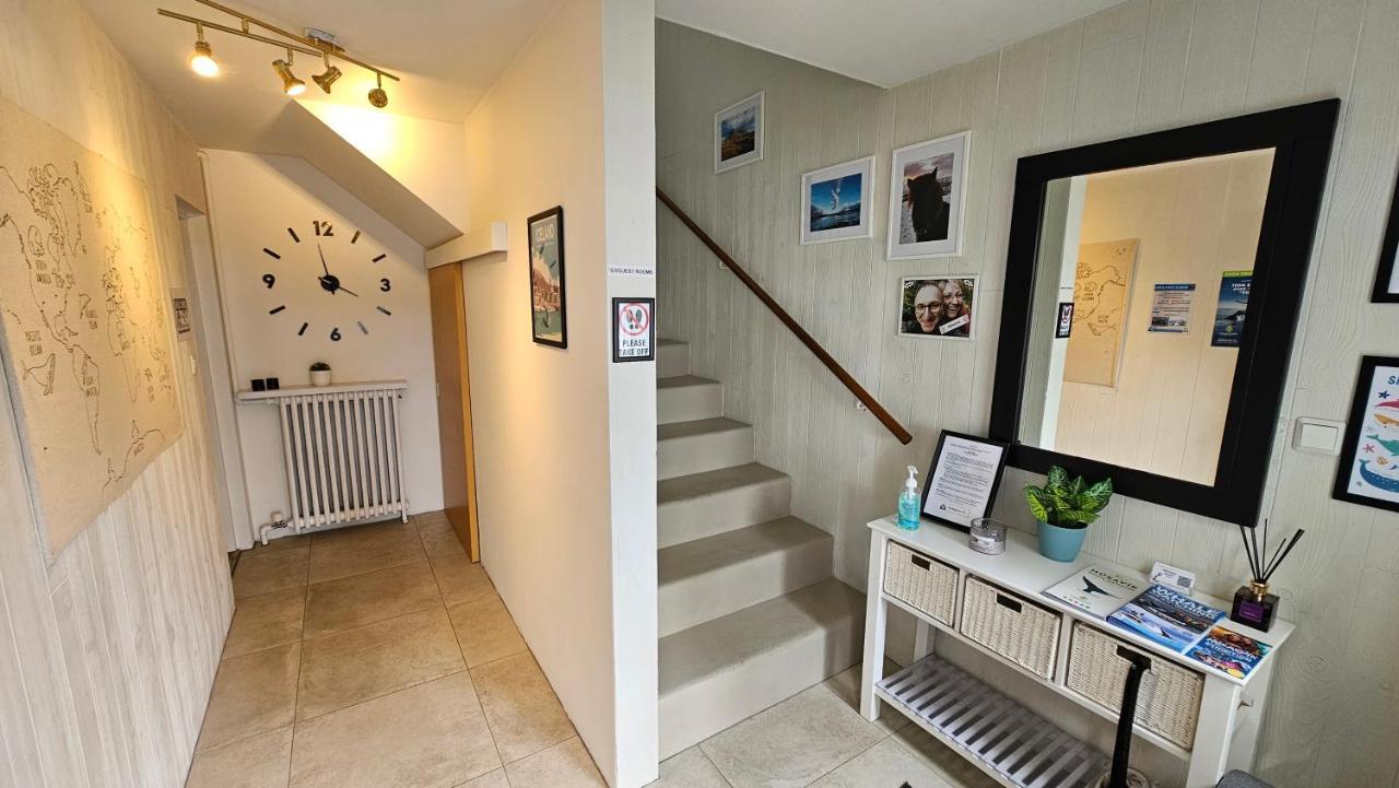 B&B Rooms Husavik 1 Bagian luar foto